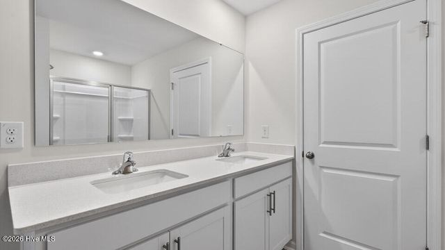 3076 Platinum Circle, West End, NC 27376