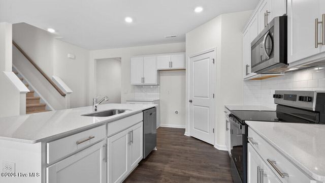 3076 Platinum Circle, West End, NC 27376