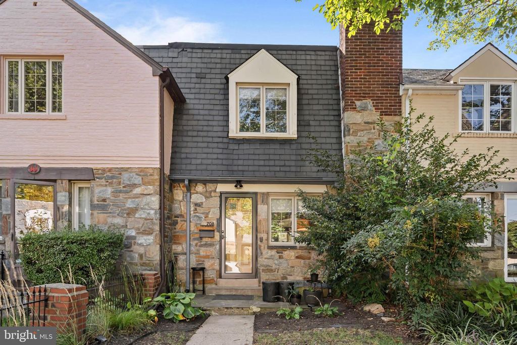 708 CHETWORTH PL, Alexandria, VA 22314
