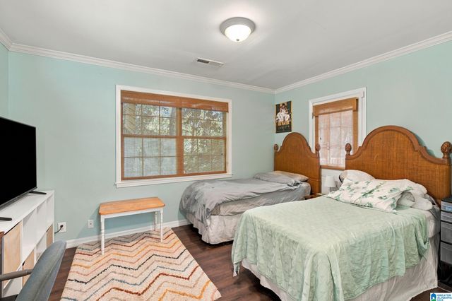 2021 KENT WAY, Hoover, AL 35226