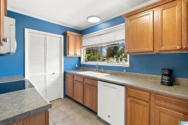 2021 KENT WAY, Hoover, AL 35226