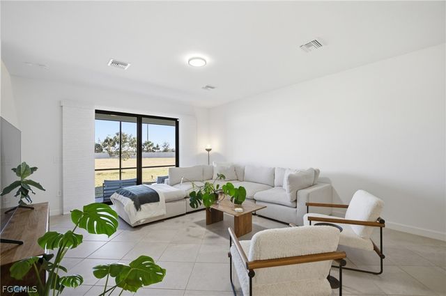 14303 Pine Lodge LN, Fort Myers, FL 33913