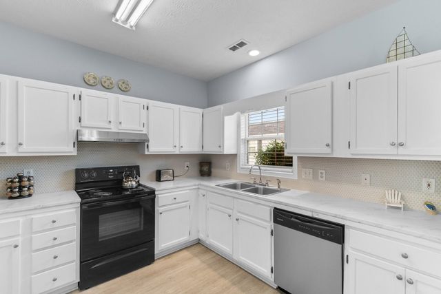 1508 Hillside Dr. S, North Myrtle Beach, SC 29582