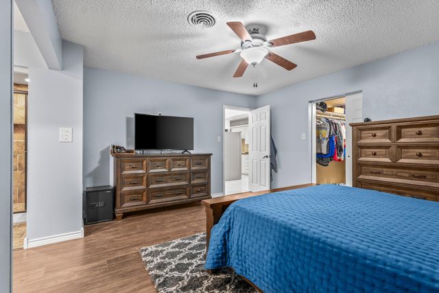 408 Hickory Street, Levelland, TX 79336