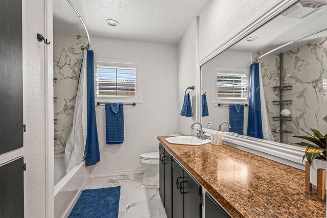 408 Hickory Street, Levelland, TX 79336