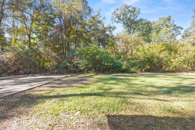 30171 Eden Church Rd, Denham Springs, LA 70726