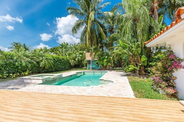 14610 Tarpon Dr, Coral Gables, FL 33158