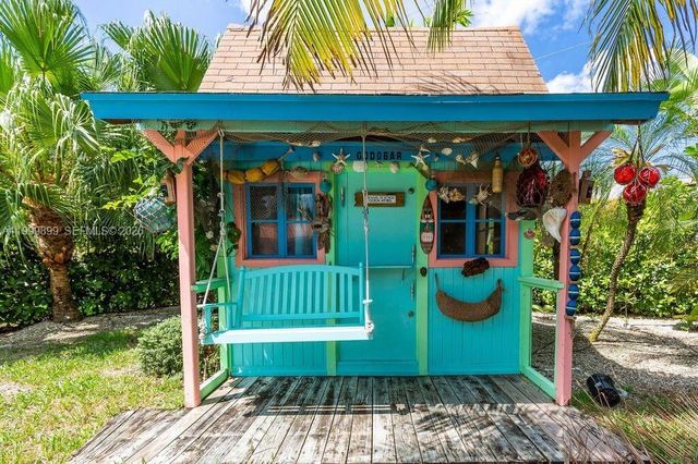 14610 Tarpon Dr, Coral Gables, FL 33158