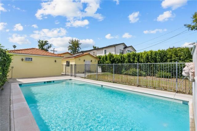 5110 Petit, Encino, CA 91436