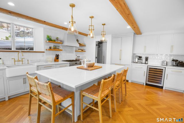 10 Charcoal Hill Road, Westport, CT 06880