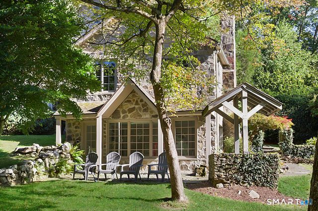 10 Charcoal Hill Road, Westport, CT 06880