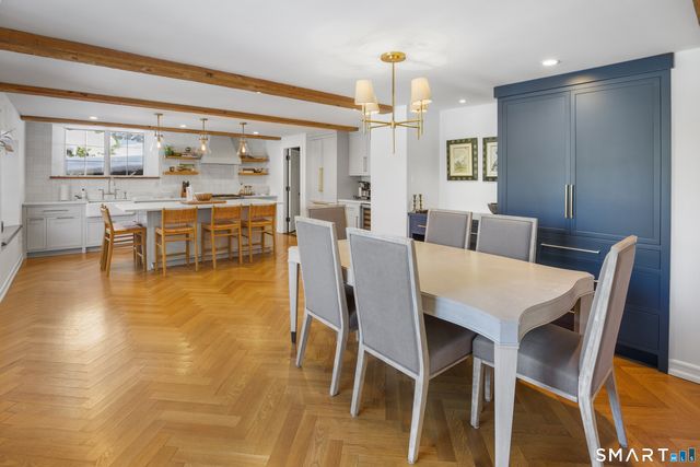 10 Charcoal Hill Road, Westport, CT 06880