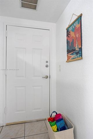 7326 Collins Ave 108, Miami Beach, FL 33141