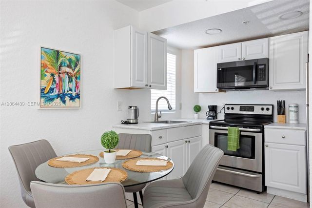 7326 Collins Ave 108, Miami Beach, FL 33141
