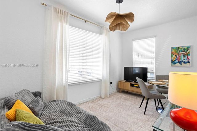 7326 Collins Ave 108, Miami Beach, FL 33141