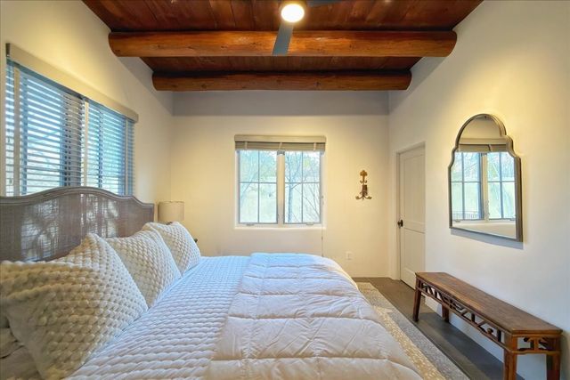 46 Via Plaza Nueva, Santa Fe, NM 87507