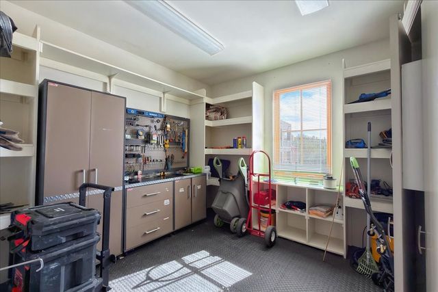 46 Via Plaza Nueva, Santa Fe, NM 87507