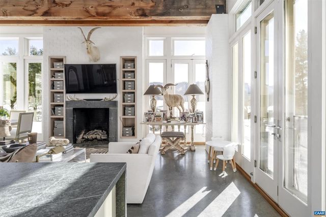 1293 HAMMOCKS GAP RD, Charlottesville, VA 22911