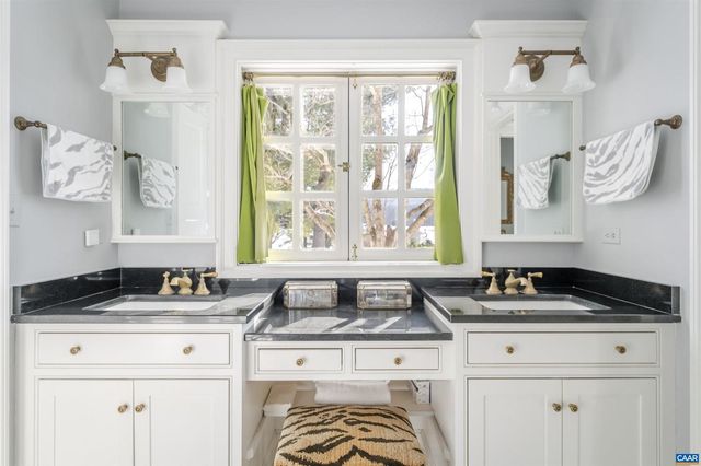 1293 HAMMOCKS GAP RD, Charlottesville, VA 22911