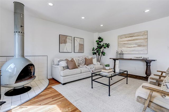 404 Hanford Avenue, San Pedro, CA 90732