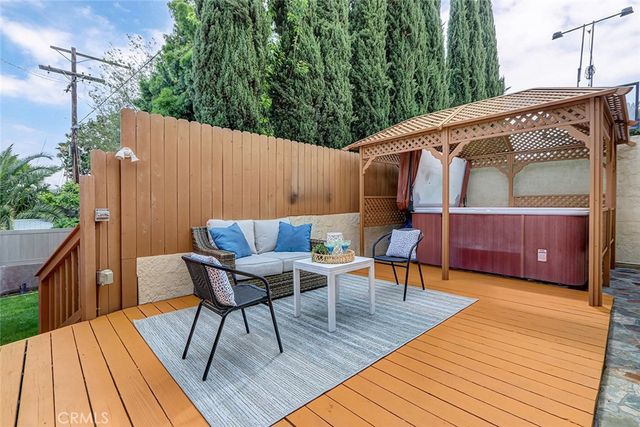 404 Hanford Avenue, San Pedro, CA 90732