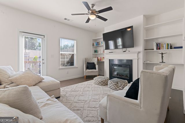 940 Society Circle SW, Atlanta, GA 30331