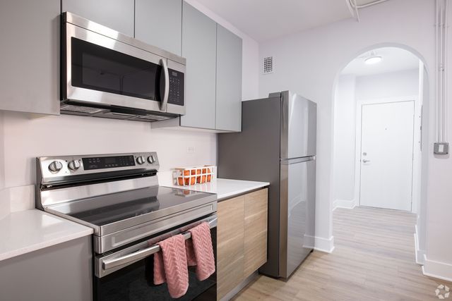 1349 W Estes Avenue G3, Chicago, IL 60626