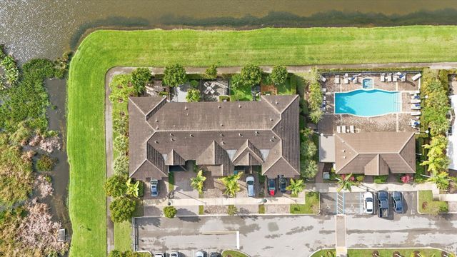 5884 Mustang Manor, Davie, FL 33314