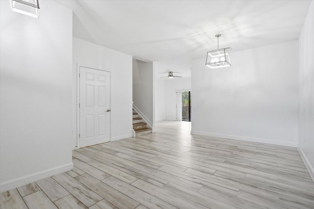 5884 Mustang Manor, Davie, FL 33314