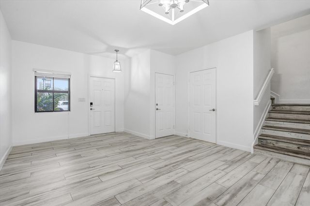 5884 Mustang Manor, Davie, FL 33314