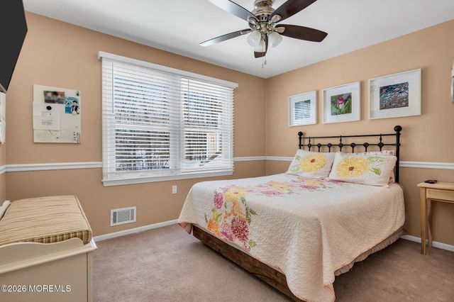 10 Kevin Dale Place, Jackson, NJ 08527