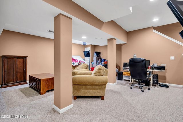 10 Kevin Dale Place, Jackson, NJ 08527