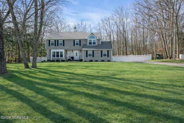 10 Kevin Dale Place, Jackson, NJ 08527