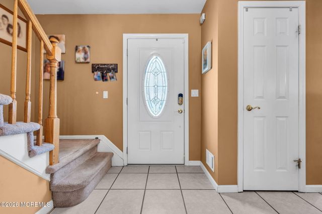 10 Kevin Dale Place, Jackson, NJ 08527