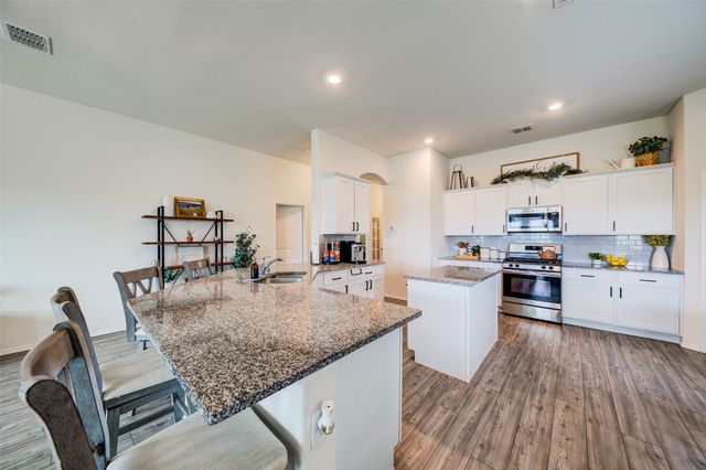 14440 Leadrope Circle, Fort Worth, TX 76052