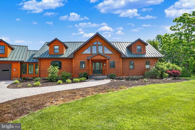 2002 TANEYTOWN RD, Gettysburg, PA 17325