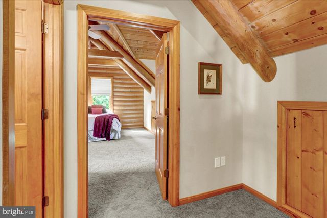 2002 TANEYTOWN RD, Gettysburg, PA 17325