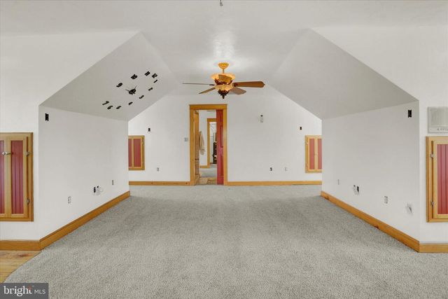 2002 TANEYTOWN RD, Gettysburg, PA 17325