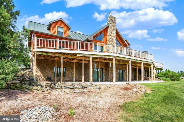 2002 TANEYTOWN RD, Gettysburg, PA 17325