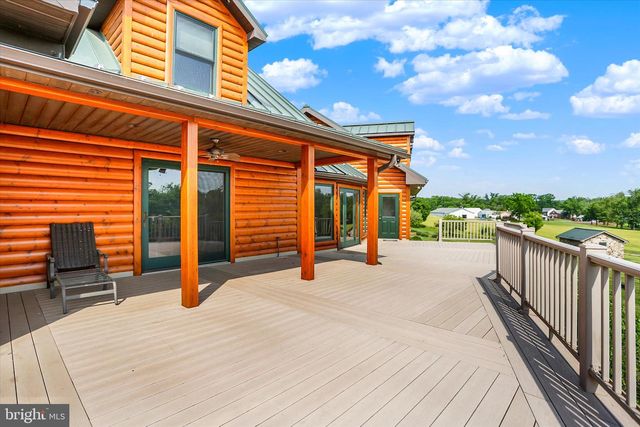 2002 TANEYTOWN RD, Gettysburg, PA 17325