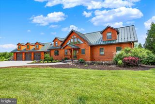 2002 TANEYTOWN RD, Gettysburg, PA 17325
