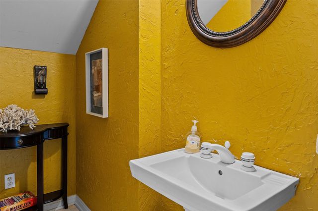 5710 Wood Ridge Drive, Shreveport, LA 71119