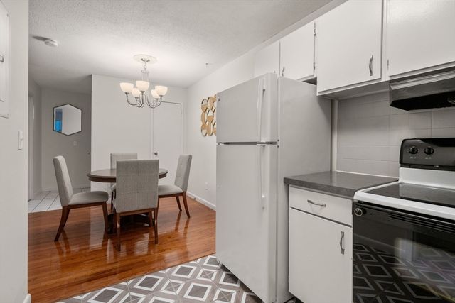 24 Thayer Pond Dr unit 16, Oxford, MA 01537