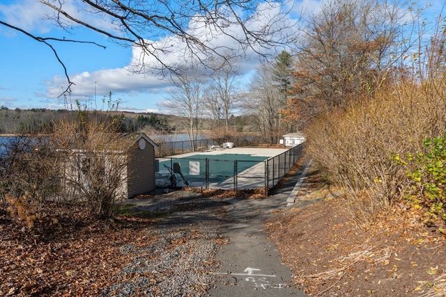 24 Thayer Pond Dr unit 16, Oxford, MA 01537
