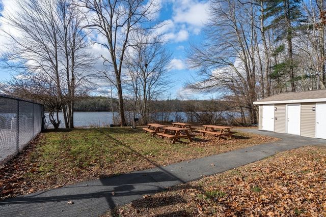 24 Thayer Pond Dr unit 16, Oxford, MA 01537