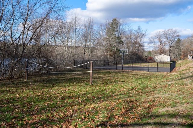 24 Thayer Pond Dr unit 16, Oxford, MA 01537