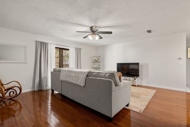 24 Thayer Pond Dr unit 16, Oxford, MA 01537