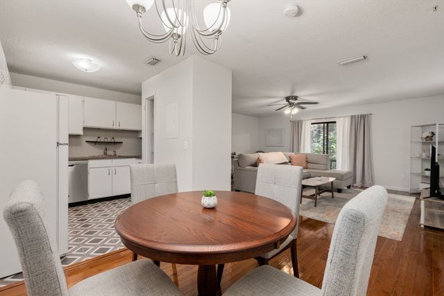 24 Thayer Pond Dr unit 16, Oxford, MA 01537