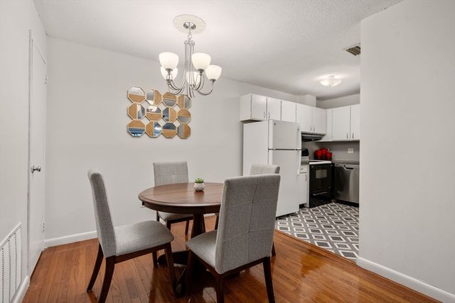 24 Thayer Pond Dr unit 16, Oxford, MA 01537