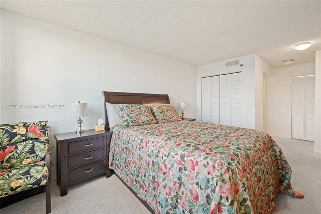 1000 Saint Charles Pl 603, Pembroke Pines, FL 33026